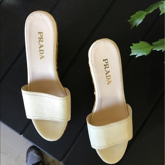 PRADA Italian Leather Slide Sandal with platform - Picture 3 of 3